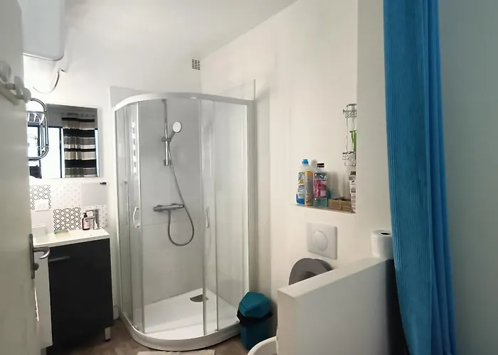 Апартаменти Bord De *